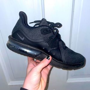 Nike Air Max All Black